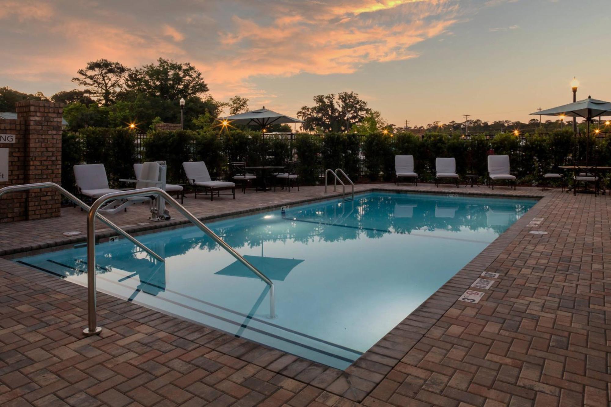 Courtyard By Marriott Thomasville Downtown Extérieur photo